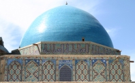 Kasachstan - Kuppel der Moschee in Turkestan